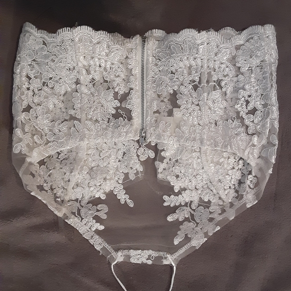 White crop top lace see through - Picture 5 of 6
